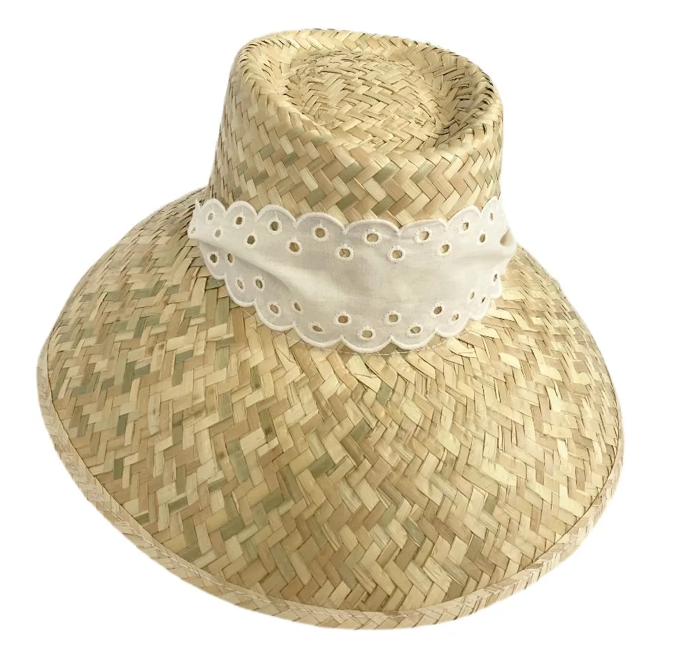 Antique Eyelet Scallop Ribbon - Wide & Short