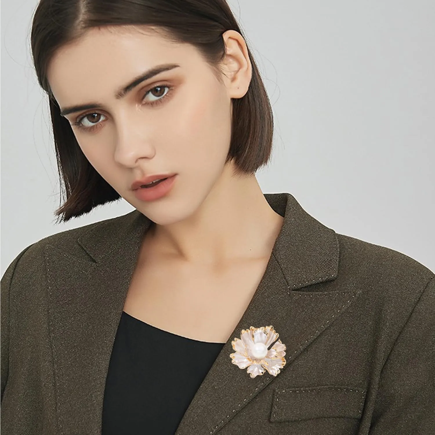 GBAHFY Crystal Pearl Flower Brooches Pins Fashion Beautiful Created Floral Brooch Good Idea for Party Dance Wedding Banquet for Elegant Women