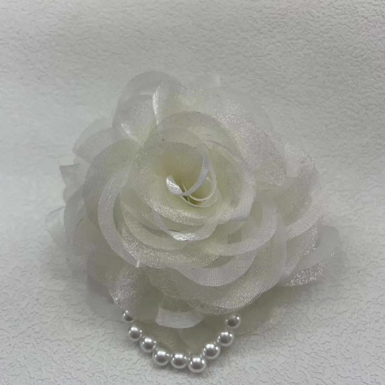 Kokoma Elegant Camellia Flower Brooch Pin for Women Lace Satin Fabric Rose Flower Brooches Lapel Pin for Wedding Party Dance Banquet Ceremony Clothes Dress Accessories Jewelry