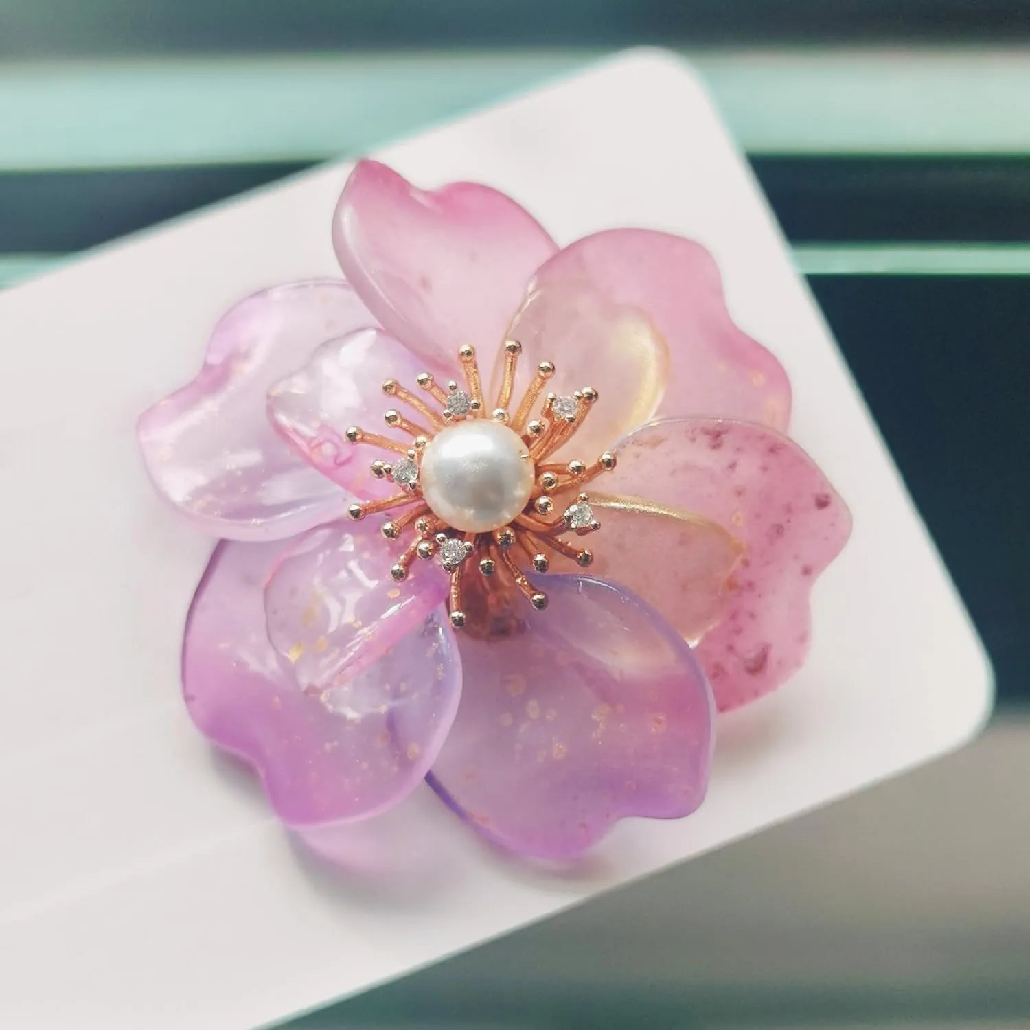 New Year Flower Brooch Pins for Women Girl Fashion Crystal/Colored Glaze Floral Blooming Lapel Pin Pearl Safety Pin Wedding Party Gifts for New Year