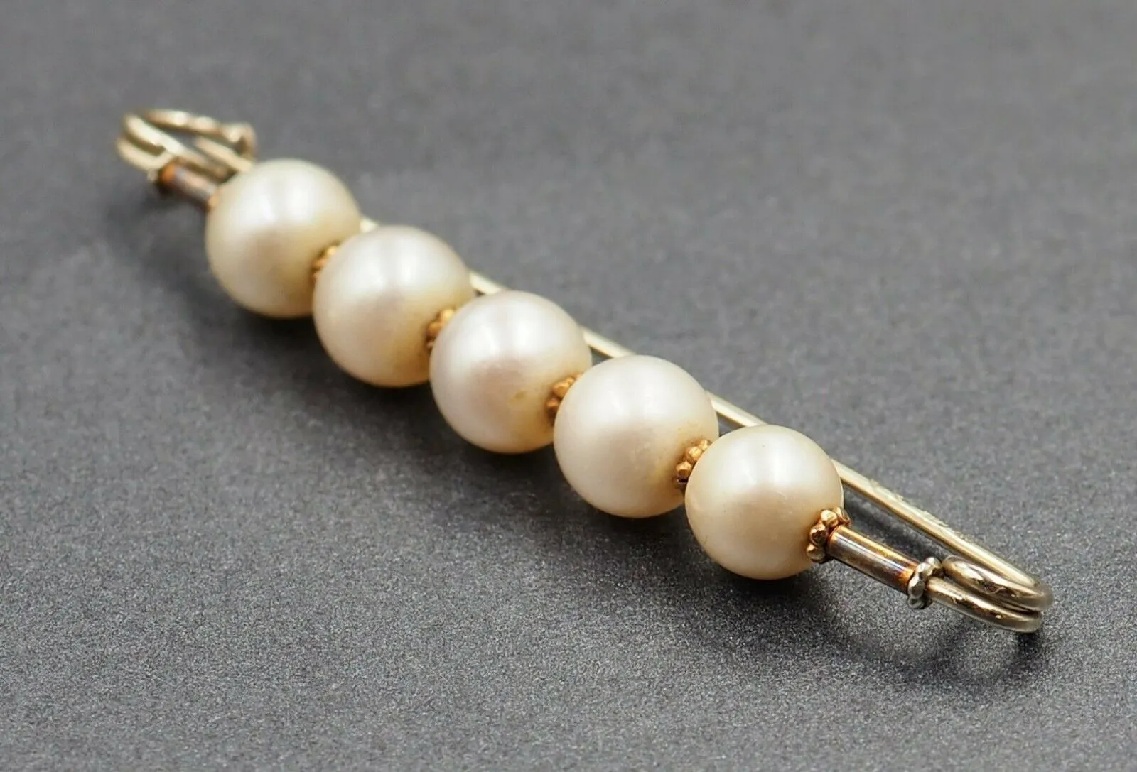 Pearl 9ct White & Yellow Gold Brooch