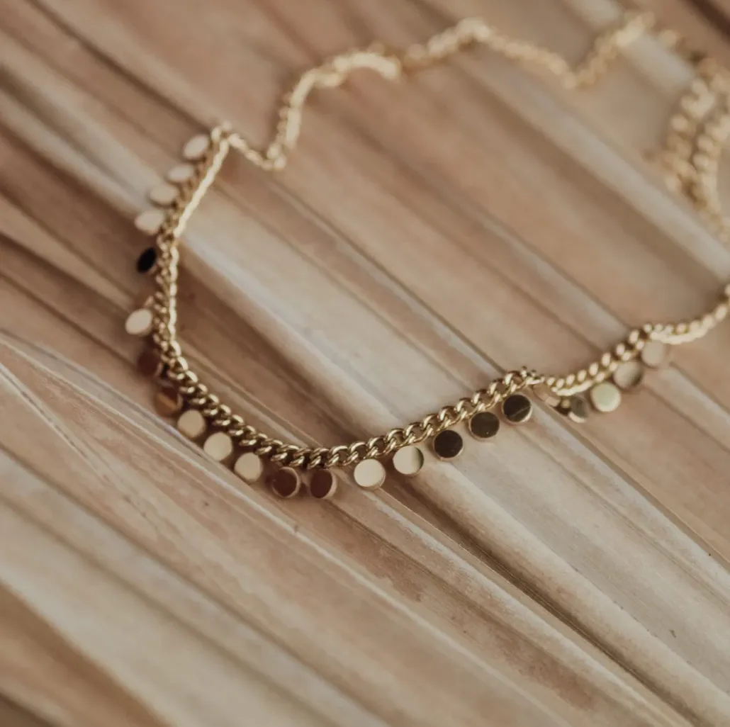 tiny circles statement necklace